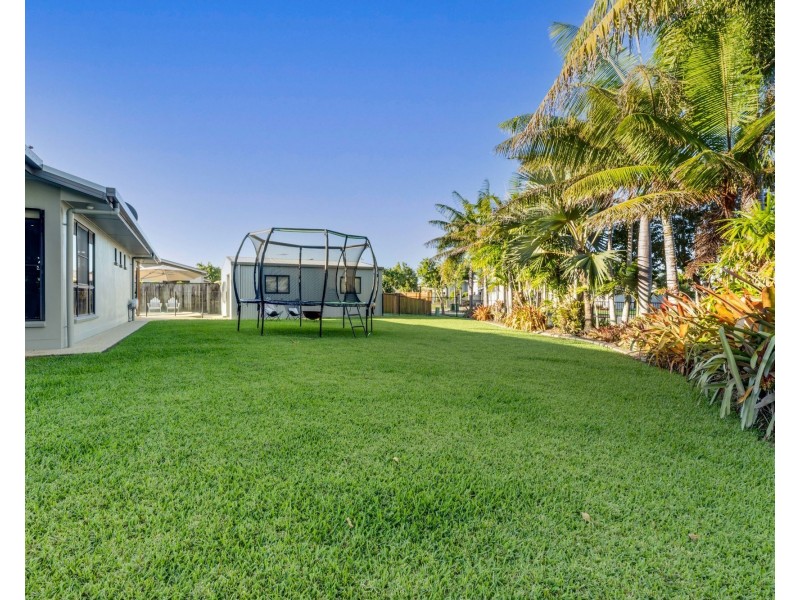 39 Canecutters Drive, Ooralea QLD 4740