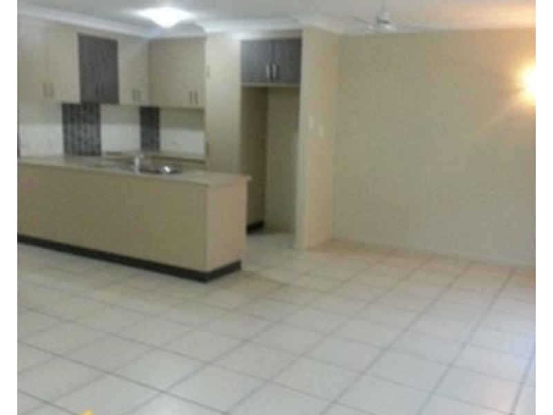 2/59 Macalister Street, Mackay QLD 4740