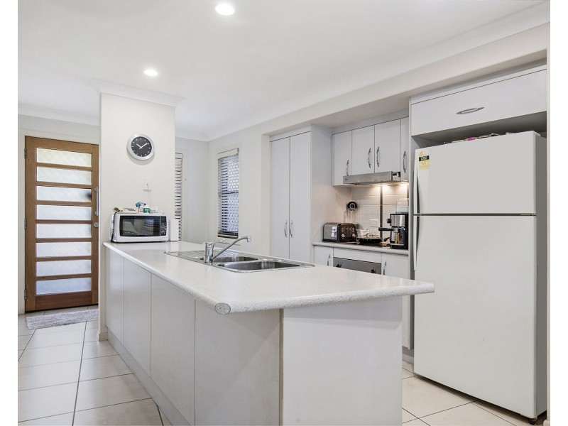 1/36 Slater Avenue, Blacks Beach QLD 4740