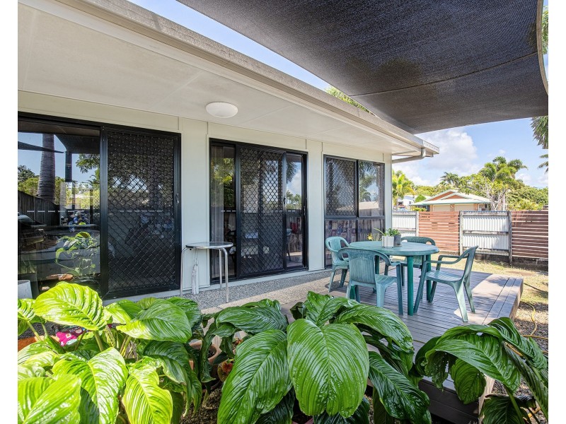 1/36 Slater Avenue, Blacks Beach QLD 4740