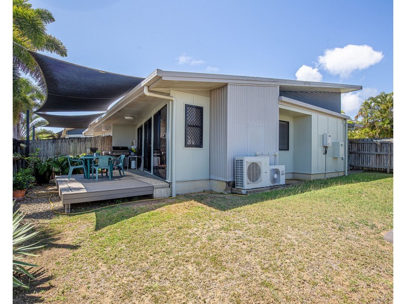 1/36 Slater Avenue, Blacks Beach QLD 4740