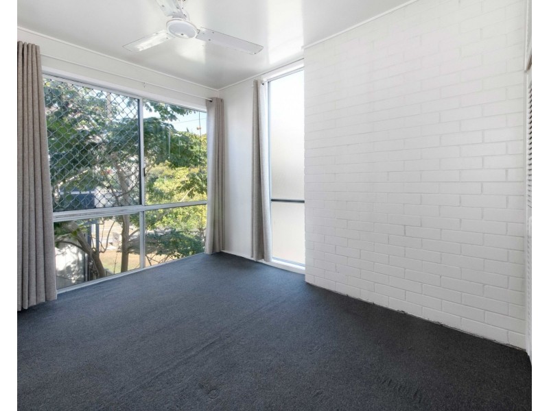 1/8 East Gordon Street, Mackay QLD 4740