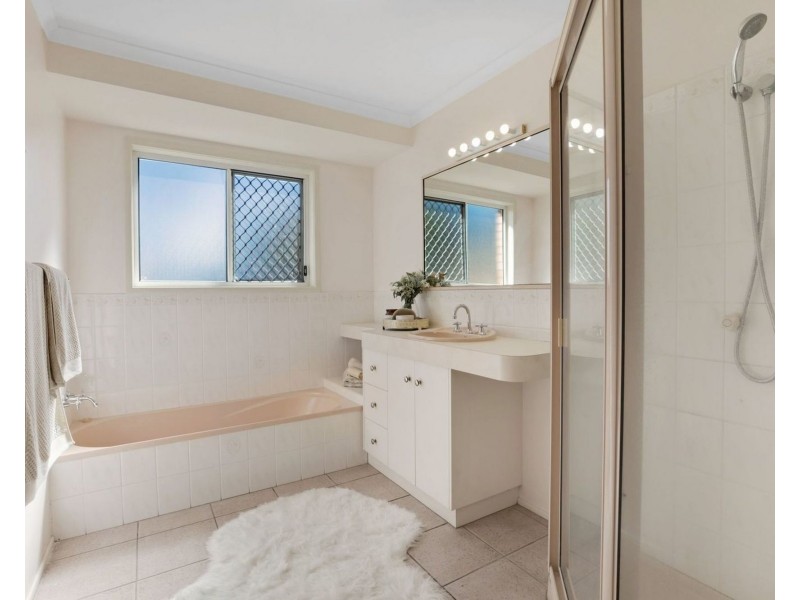 7 Dundee Court, Beaconsfield QLD 4740