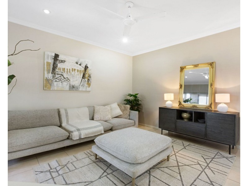 16 Lois Street, Mount Pleasant QLD 4740