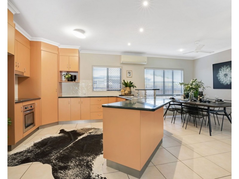 16 Lois Street, Mount Pleasant QLD 4740