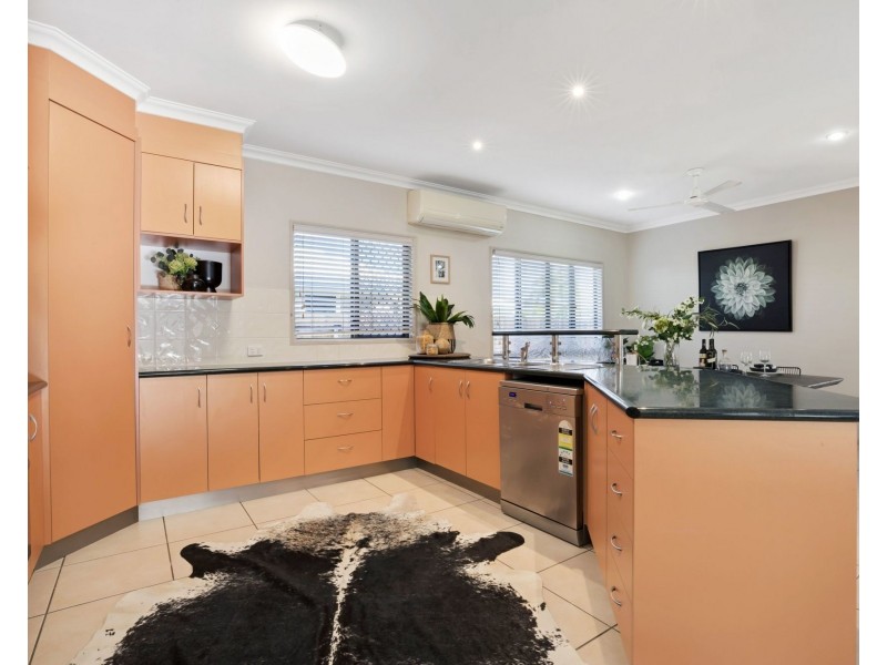 16 Lois Street, Mount Pleasant QLD 4740