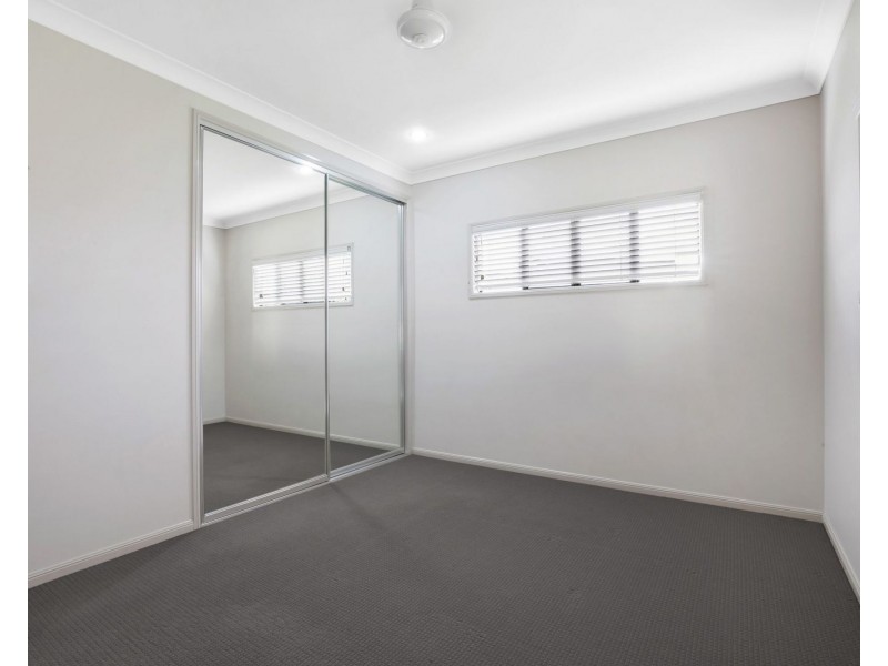 16 Lois Street, Mount Pleasant QLD 4740