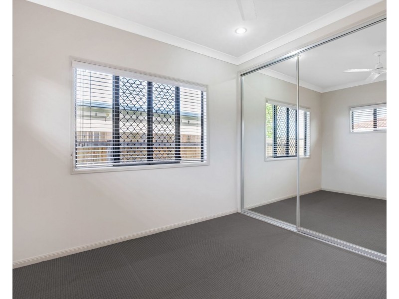 16 Lois Street, Mount Pleasant QLD 4740