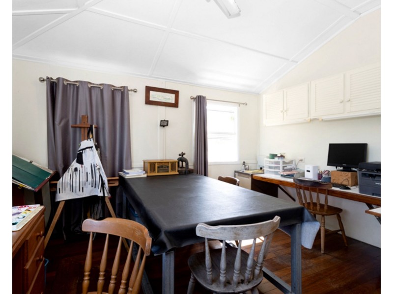 4 Marryatt Street, West Mackay QLD 4740