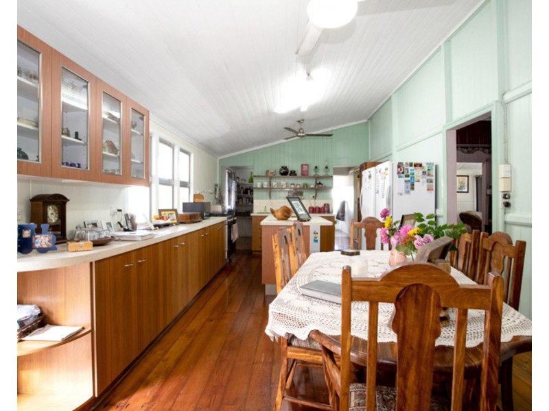4 Marryatt Street, West Mackay QLD 4740