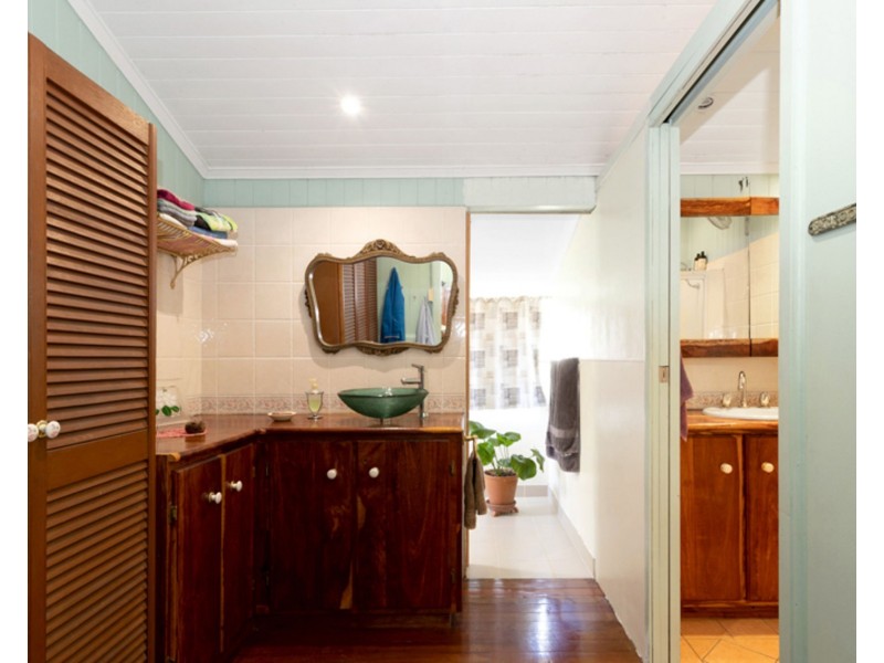 4 Marryatt Street, West Mackay QLD 4740