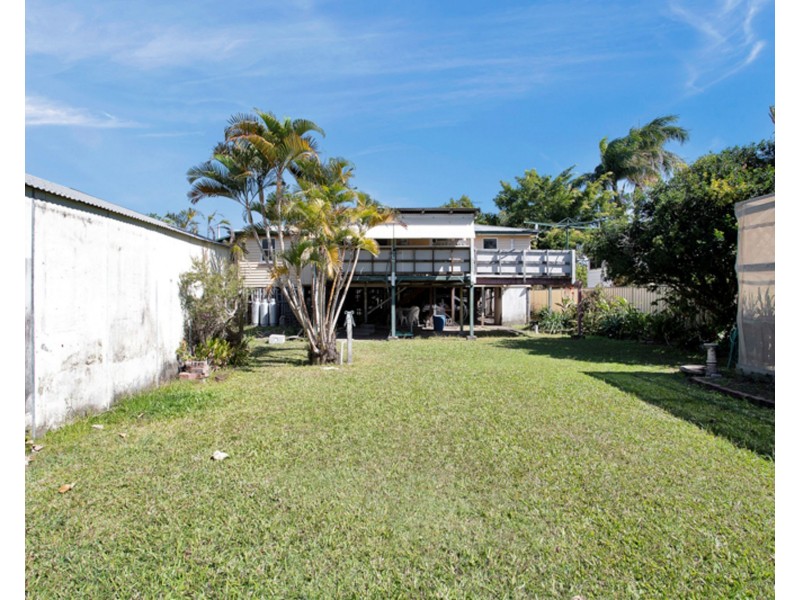 4 Marryatt Street, West Mackay QLD 4740