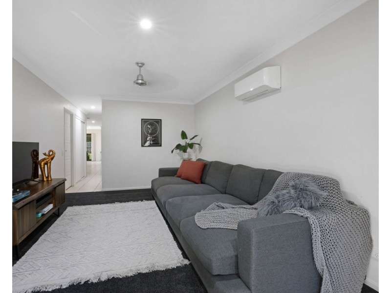 1/15 Bilgola Place, Blacks Beach QLD 4740