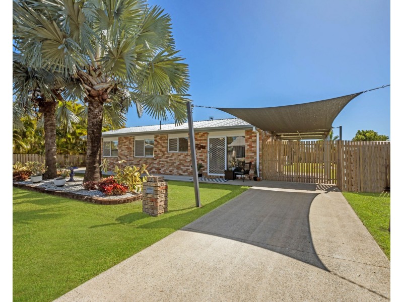 4 Azalea Court, Beaconsfield QLD 4740