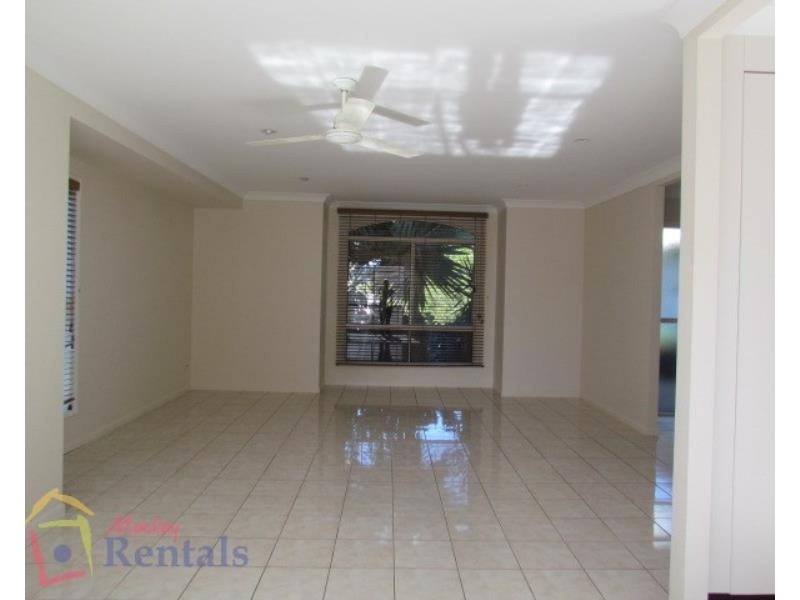 18 Michelle Crescent, Bucasia QLD 4750