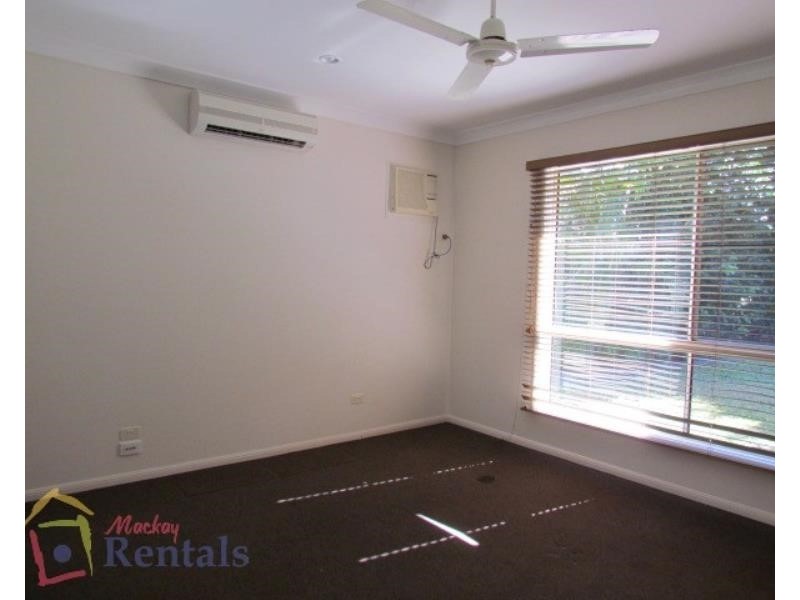18 Michelle Crescent, Bucasia QLD 4750