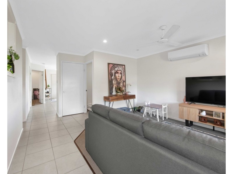 22 Victor Avenue, Glenella QLD 4740