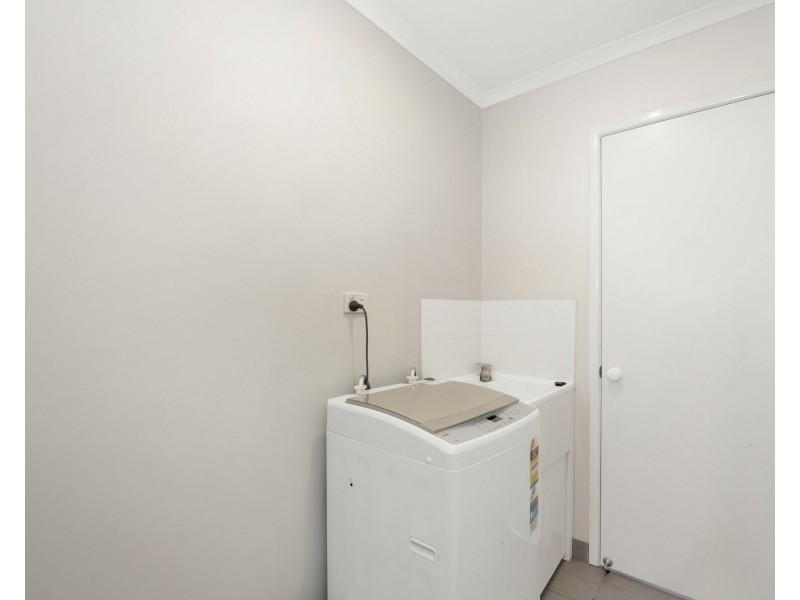 22 Victor Avenue, Glenella QLD 4740