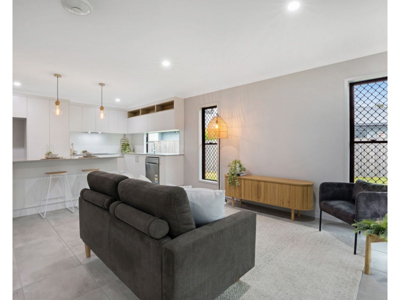 6 Pellage Court, Beaconsfield QLD 4740