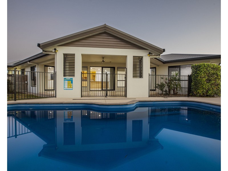 5 Carlow Close, Rural View QLD 4740