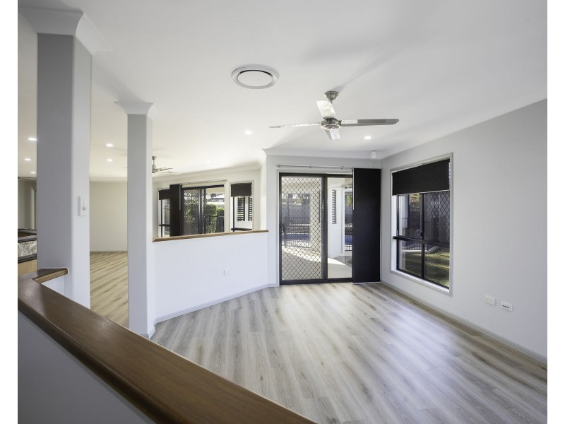 5 Carlow Close, Rural View QLD 4740