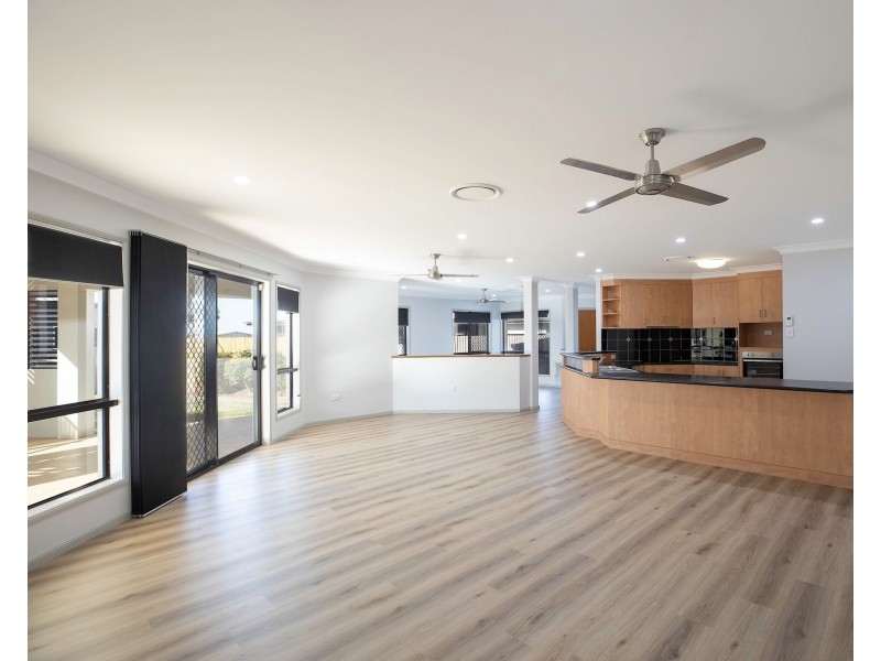 5 Carlow Close, Rural View QLD 4740