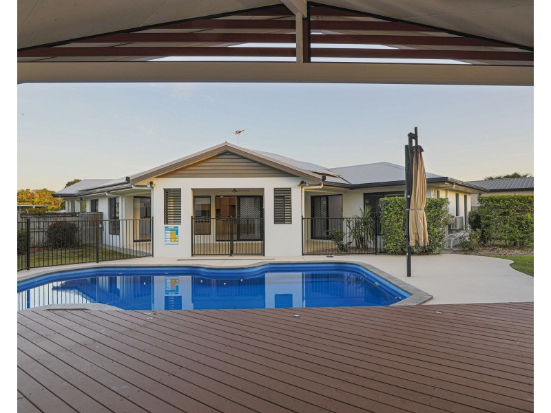 5 Carlow Close, Rural View QLD 4740
