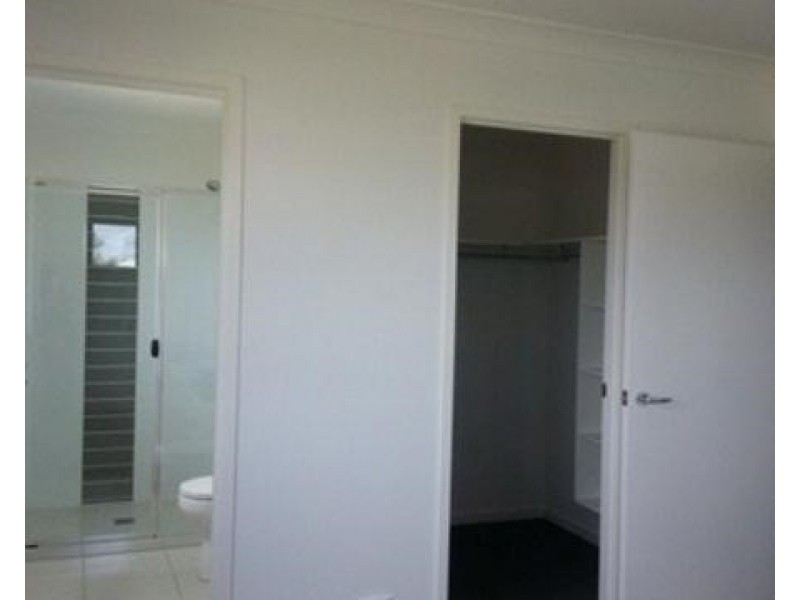 27 Warilla View, Blacks Beach QLD 4740
