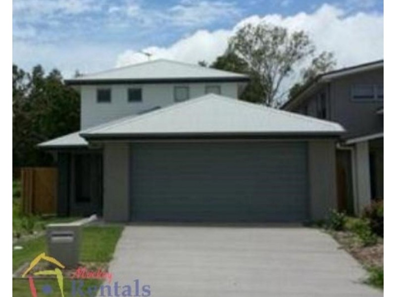 27 Warilla View, Blacks Beach QLD 4740