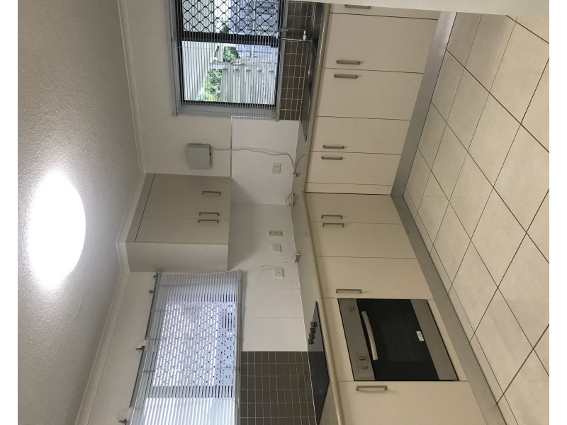 1/361 Alfred Street, Mackay QLD 4740