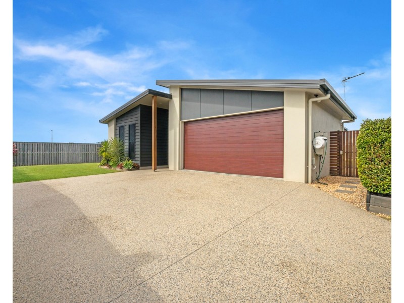 5 Chalmers Court, Mount Pleasant QLD 4740