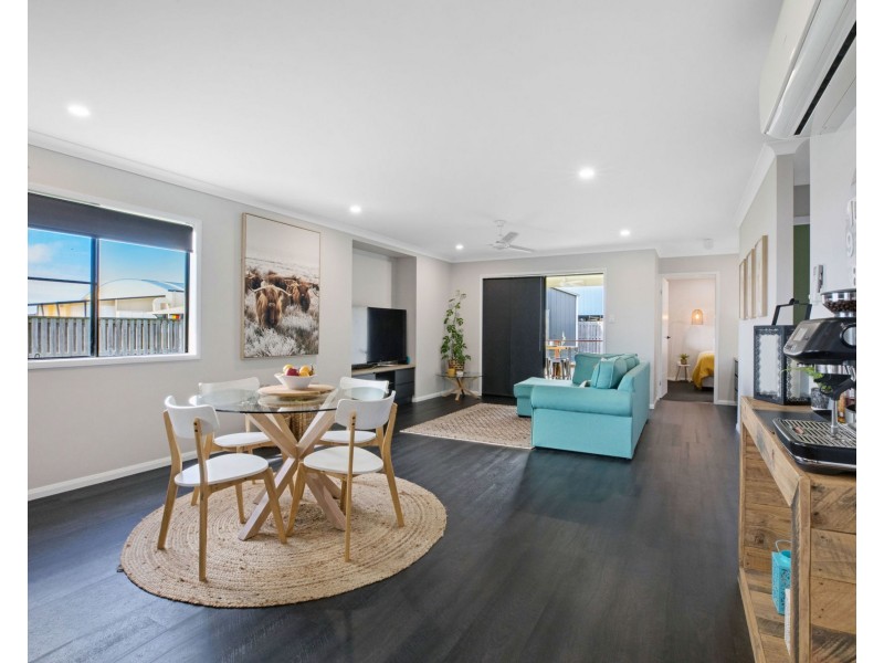 5 Chalmers Court, Mount Pleasant QLD 4740