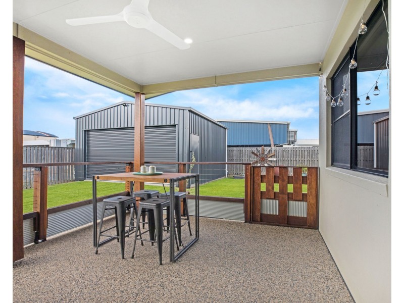 5 Chalmers Court, Mount Pleasant QLD 4740