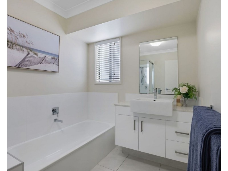 12 Camellen Street, Beaconsfield QLD 4740