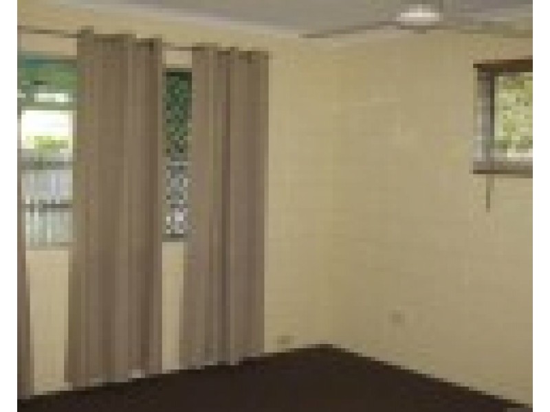 4 Andrew Court, Andergrove QLD 4740