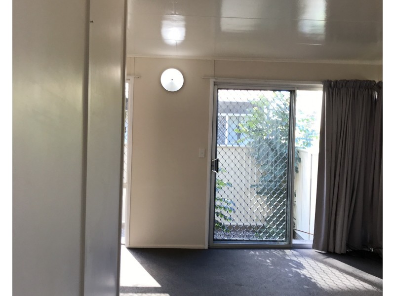 1/8 East Gordon Street, Mackay QLD 4740