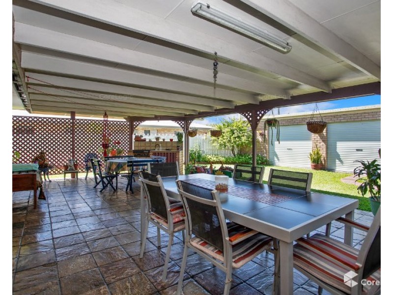 7 Hansen Dr, Ooralea QLD 4740