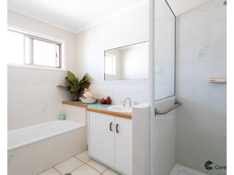 7 Hansen Dr, Ooralea QLD 4740