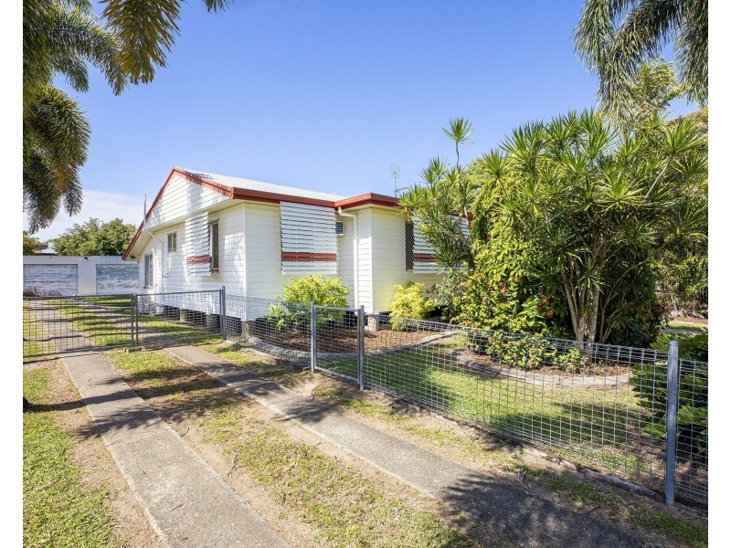 4 Elizabeth Street, North Mackay QLD 4740