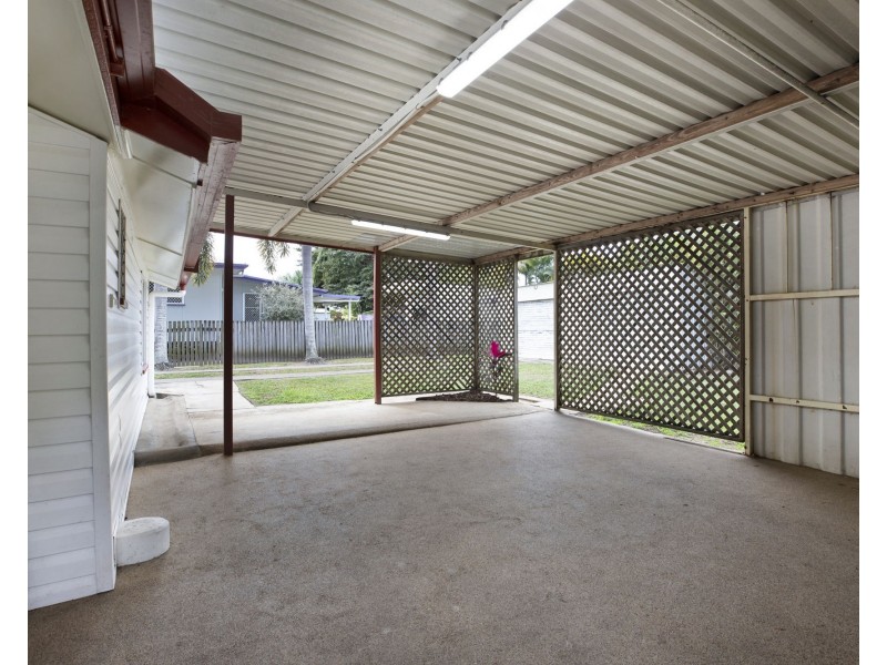 4 Elizabeth Street, North Mackay QLD 4740