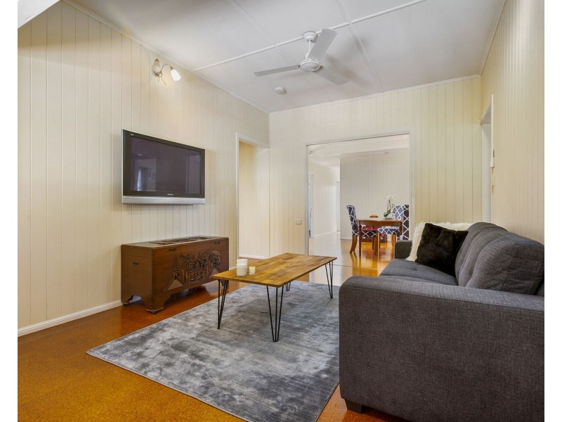 1 Burgess Street, North Mackay QLD 4740