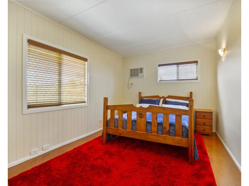 1 Burgess Street, North Mackay QLD 4740