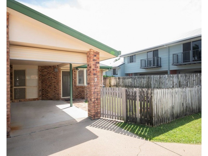 3/8 Kennedy Street, South Mackay QLD 4740