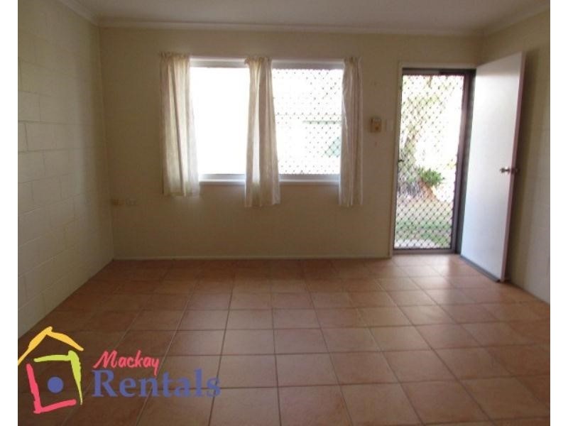 1/19 Meadow Street, North Mackay QLD 4740