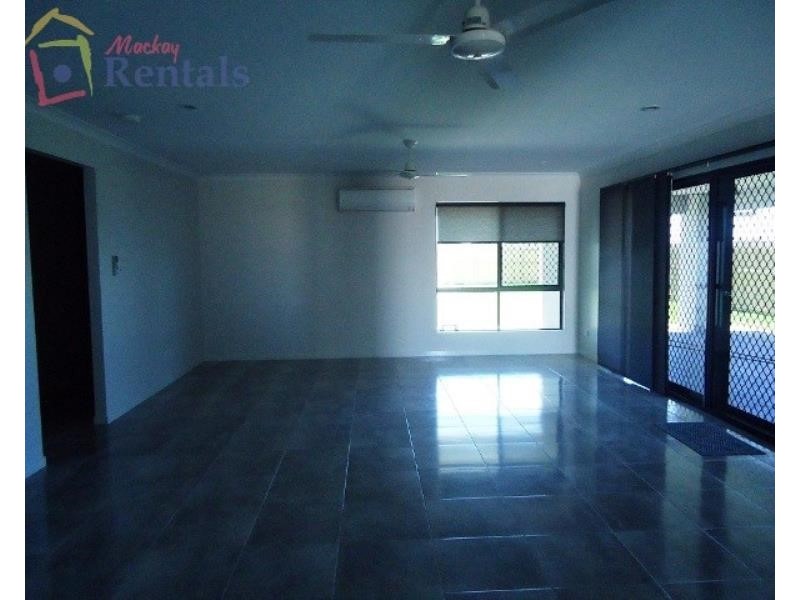 6 Kiber Place, Ooralea QLD 4740