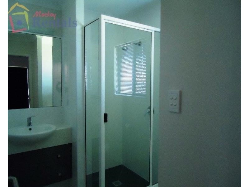 6 Kiber Place, Ooralea QLD 4740