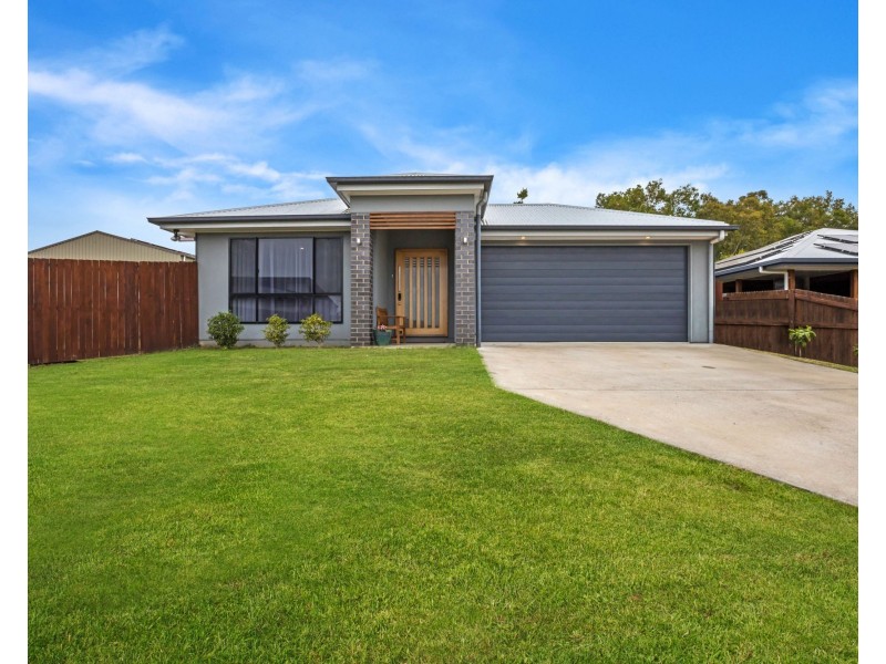 6 Tamron Drive, Mount Pleasant QLD 4740