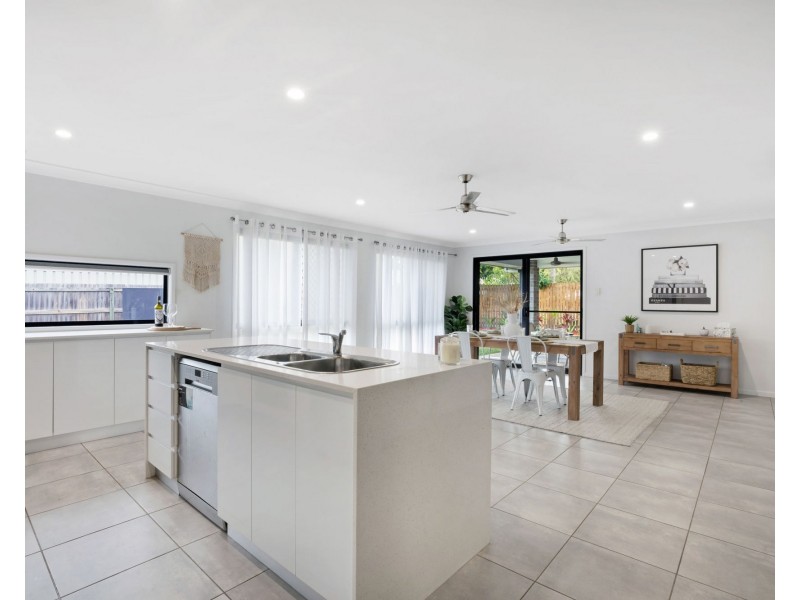 6 Tamron Drive, Mount Pleasant QLD 4740