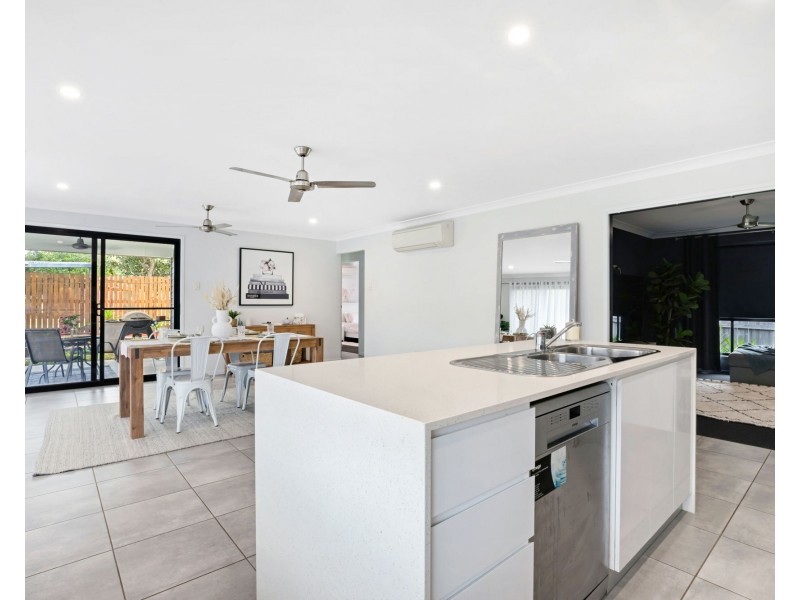 6 Tamron Drive, Mount Pleasant QLD 4740