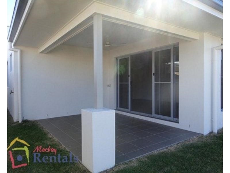11B Westaway Crescent, Andergrove QLD 4740